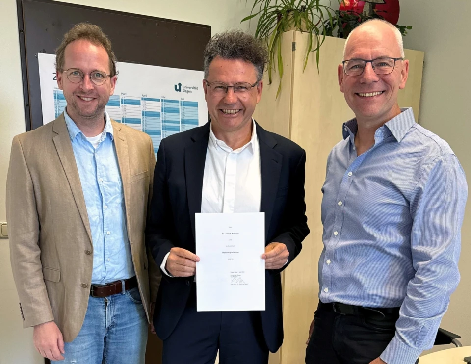 Prof._Dr._Joeran_Beel__Prof._Dr._Andr___Klahold__Prof._Dr._Holger_Schoenherr.jpg-67f26ff2f7d30159.jpeg