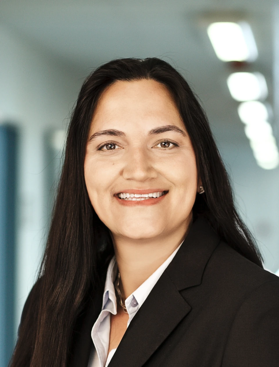 Monica_Sawhney_-_CFO_ZEIT_Verlagsgruppe-4ee3dba662f49829.jpeg